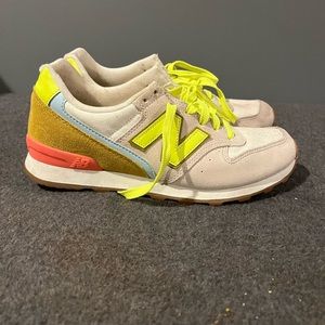 Womens New Balance 696.